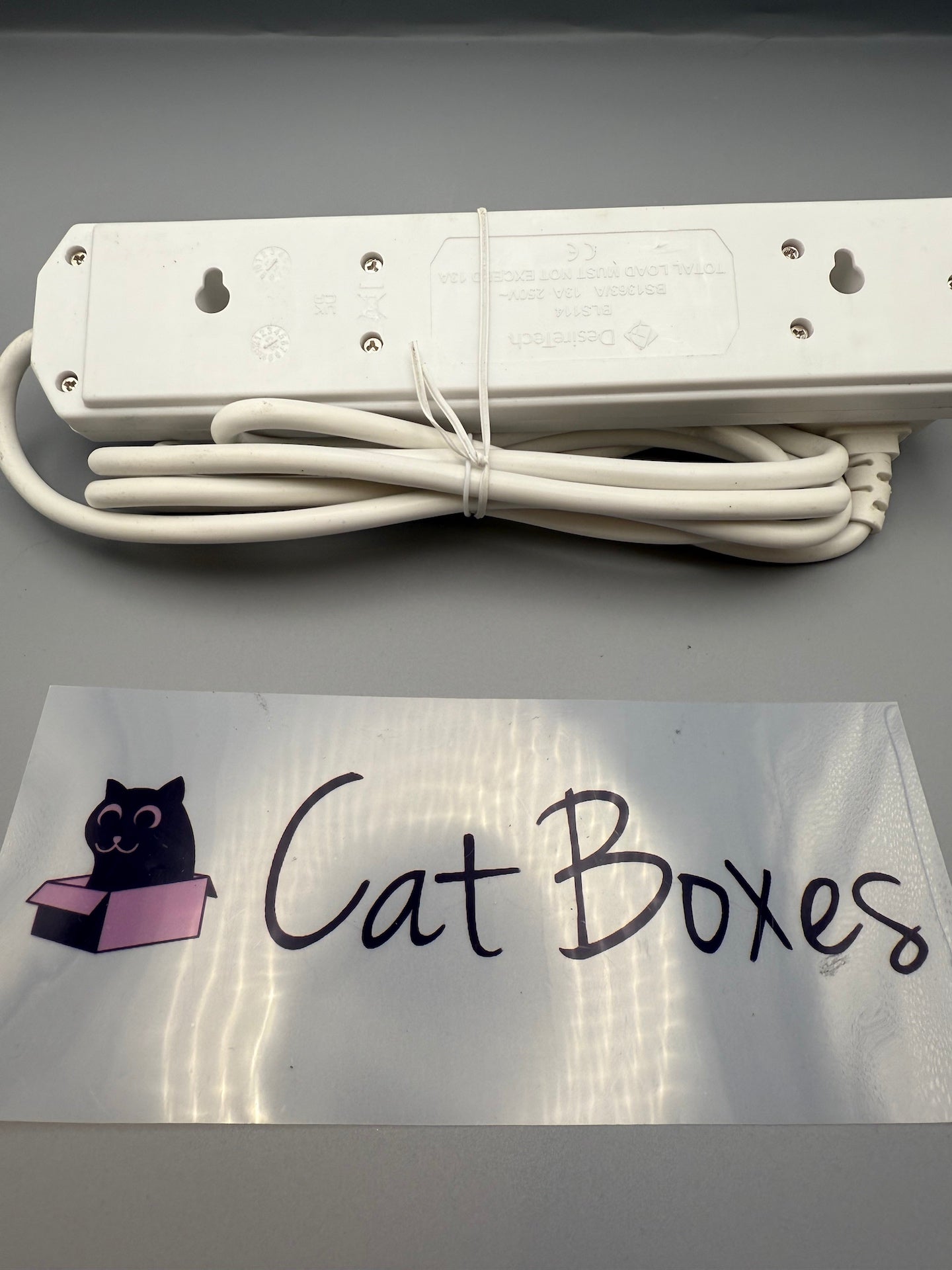 4 Gang Extension Lead 2m UK Plug Wall Mountable Power Strip White