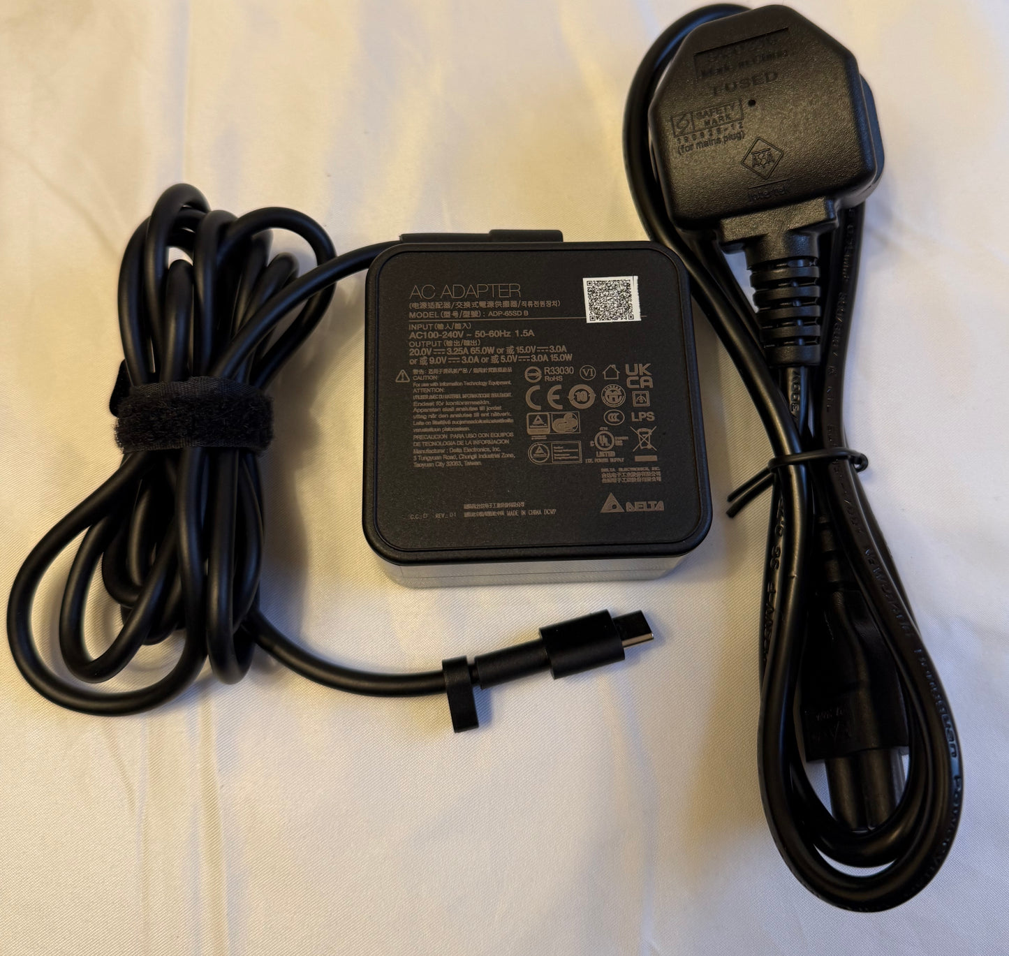 Genuine Delta ADP-65SD B 65W USB-C AC Adaptor 20/15/9/5V for Dell