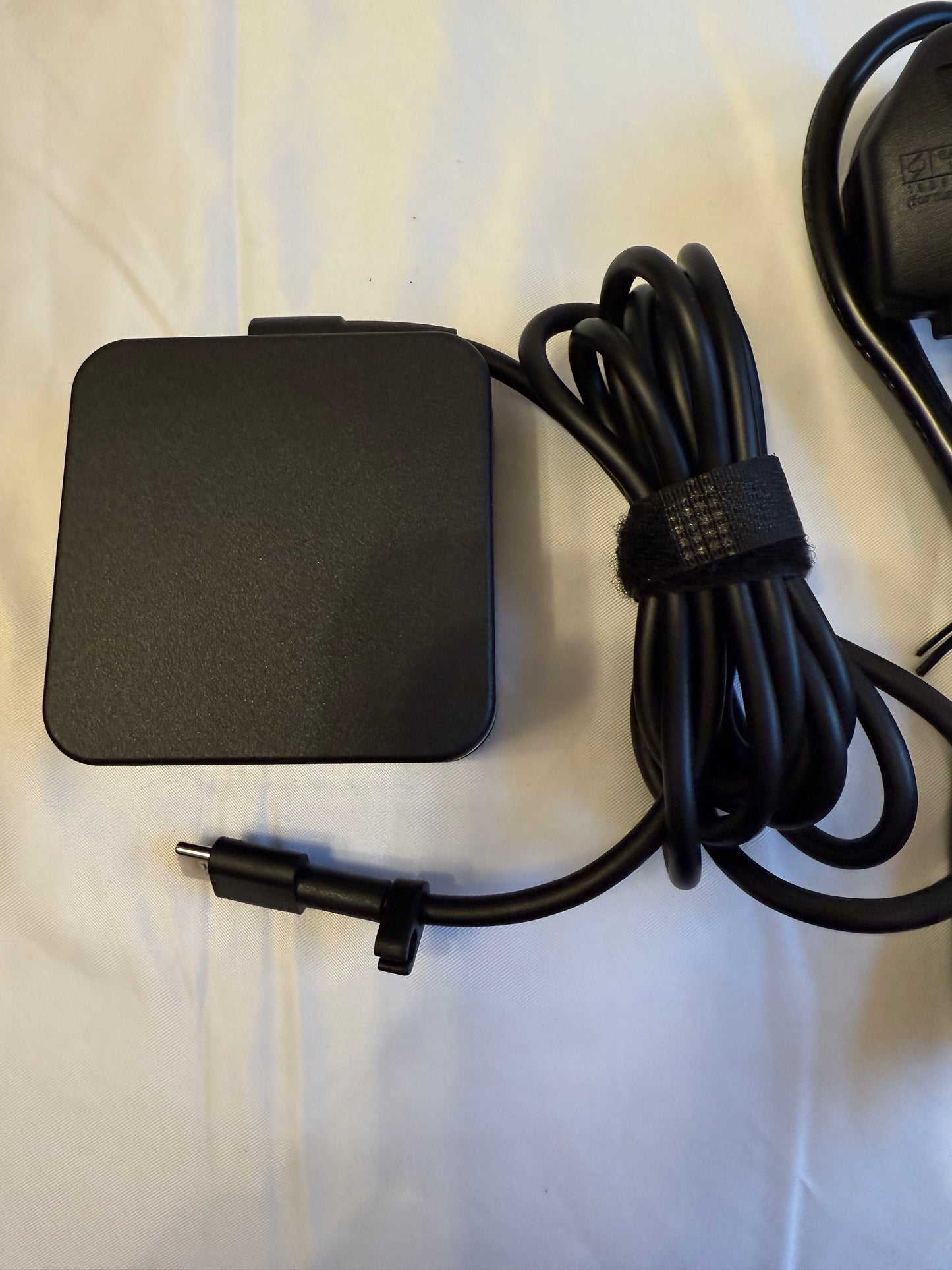 Genuine Delta ADP-65SD B 65W USB-C AC Adaptor 20/15/9/5V for Dell