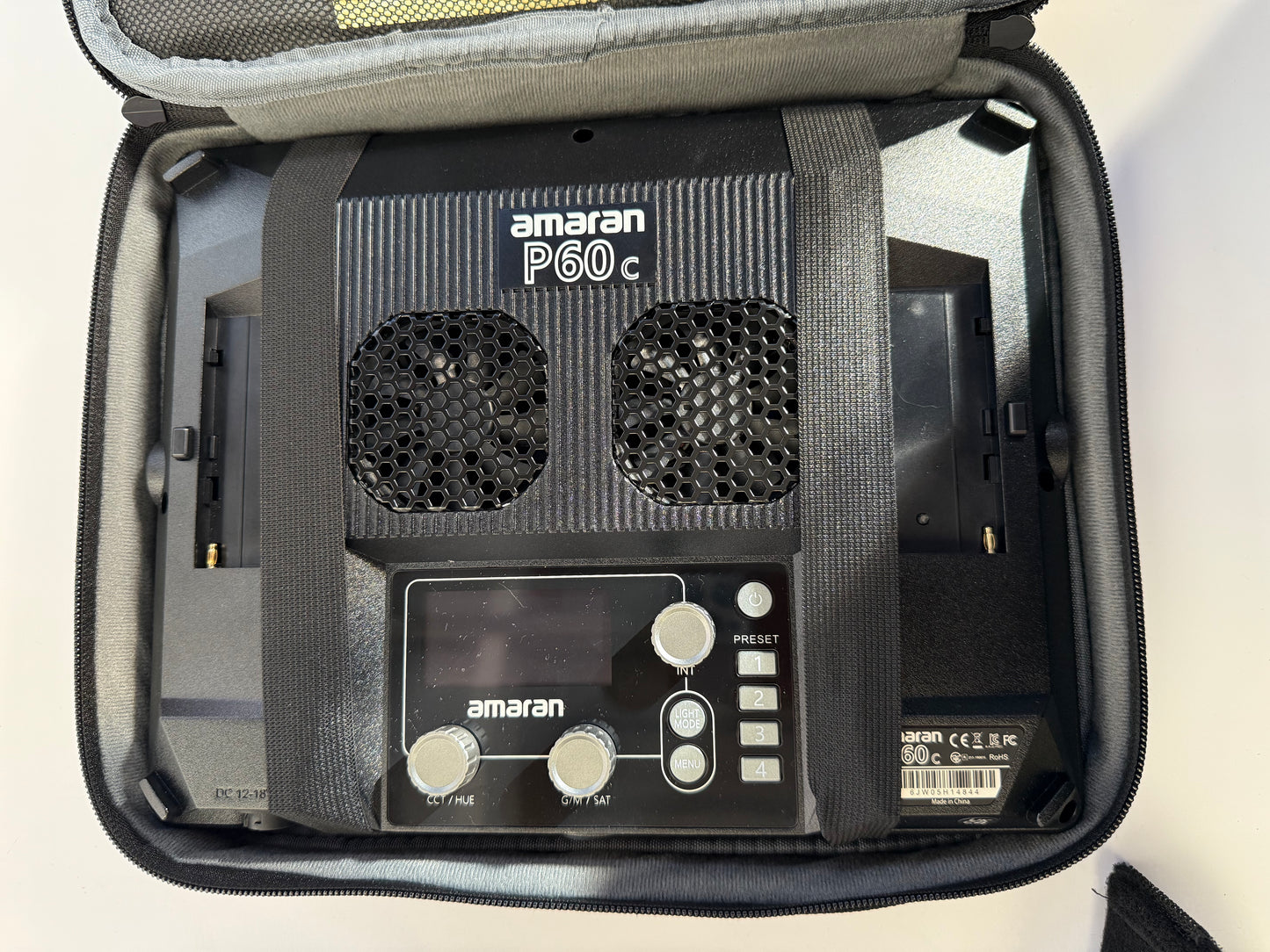 Aputure Amaran P60C, RGBWW Full-Colour Video Light Led Panel, 60W, CRI95+