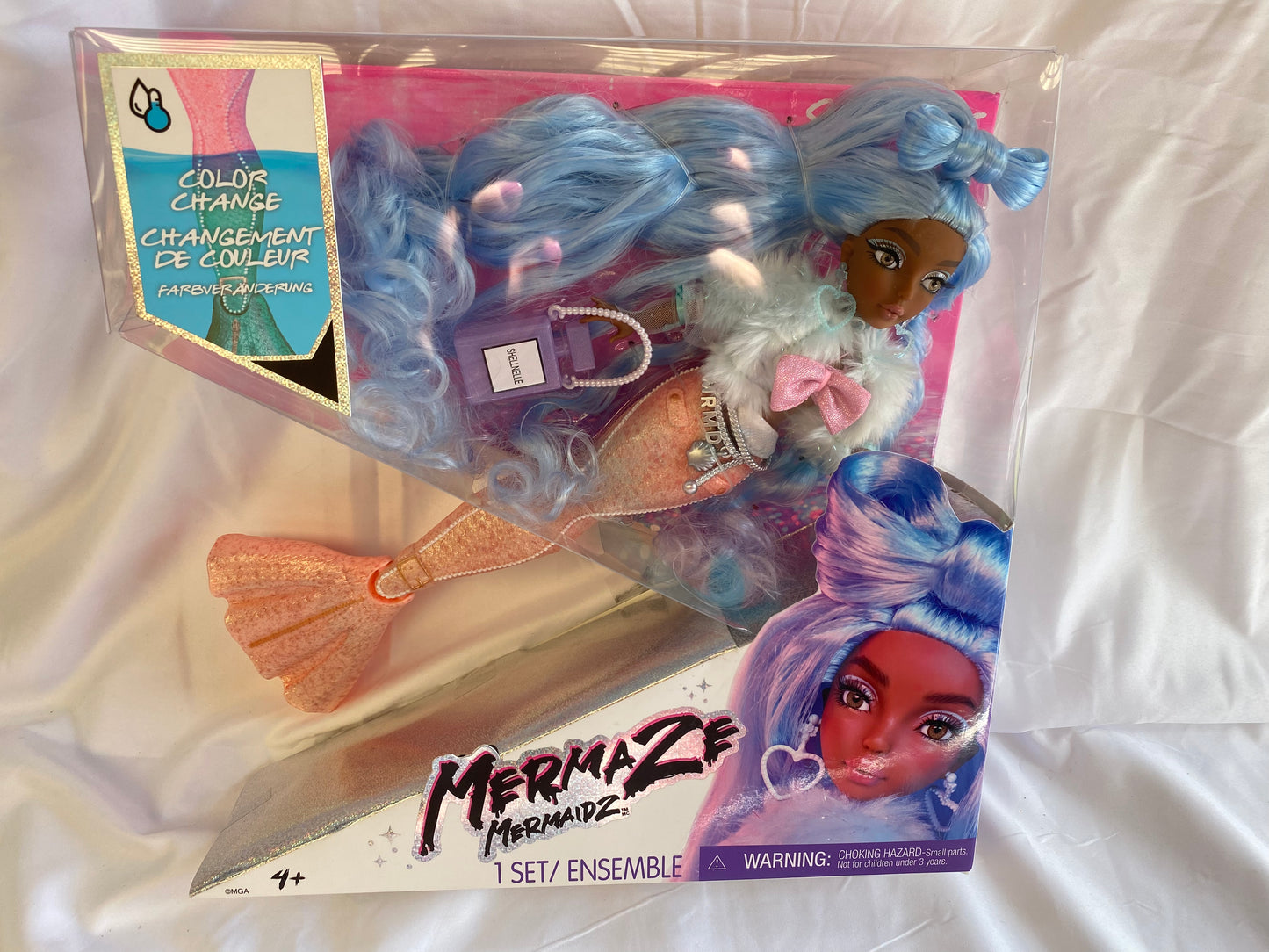 Mermaze Mermaidz - SHELLNELLE - Mermaid Fashion Doll **Tatty Box**