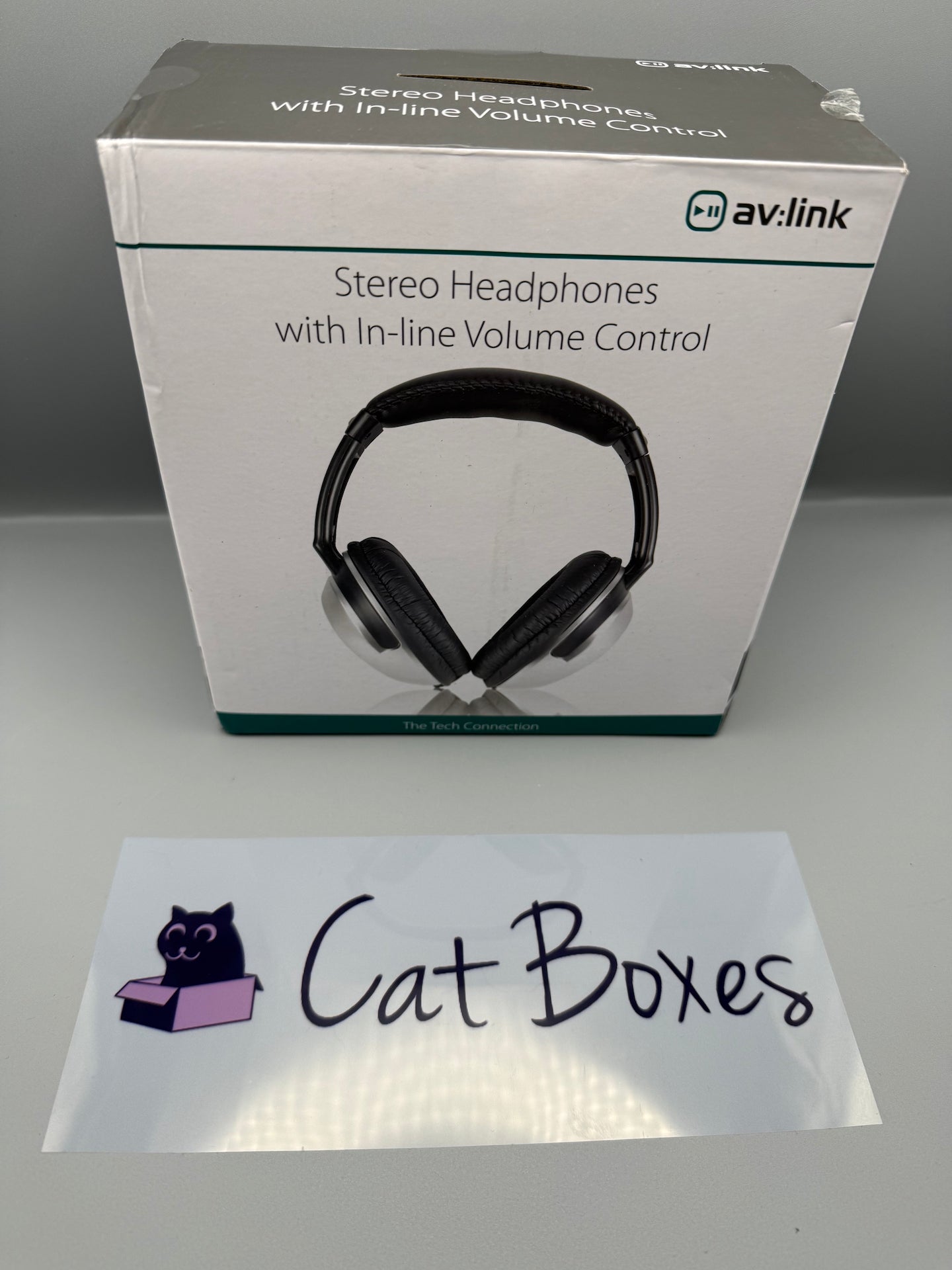 AV:Link | Full Sized Stereo Headphones with Volume Control