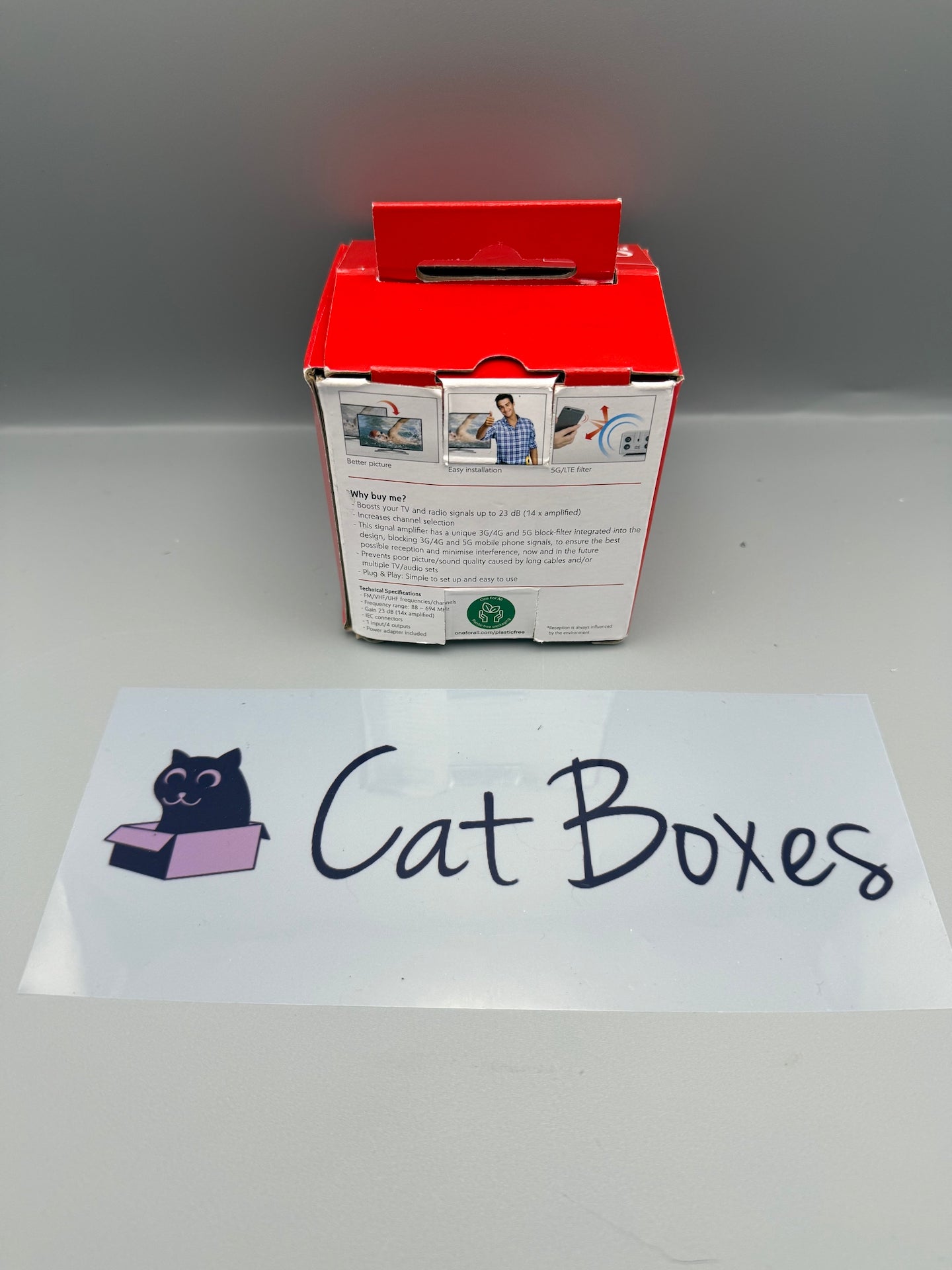 One For All Signal Booster/Splitter for TV - 4 Outputs (14x amplified) - white