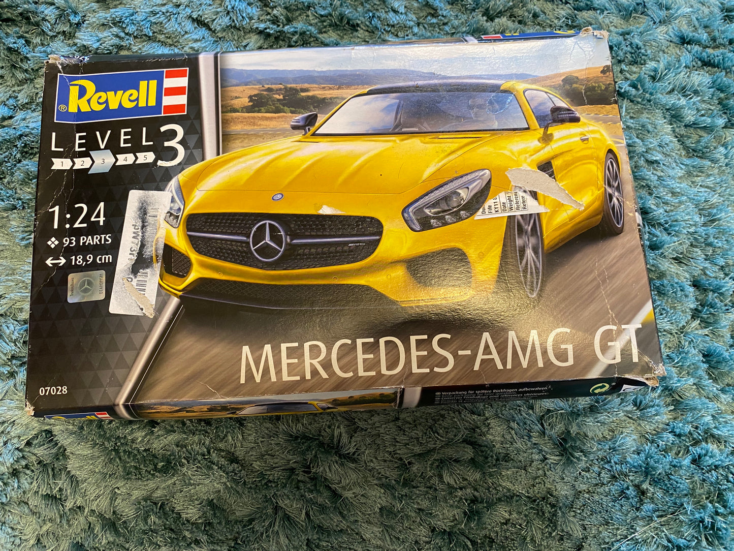 Revell 07028 Mercedes-AMG GT 1:24 Scale Unbuilt Plastic Model Kit **Tatty Box**