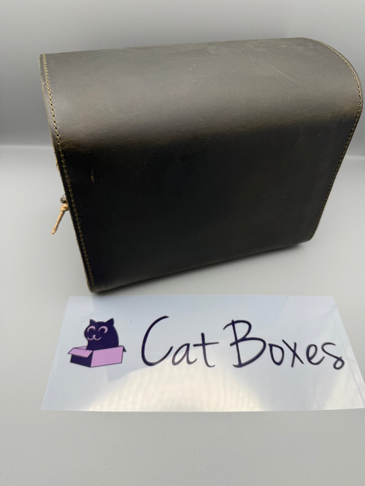 MegaGear Pebble MG1723 Genuine Leather Camera Messenger Bag - Olive