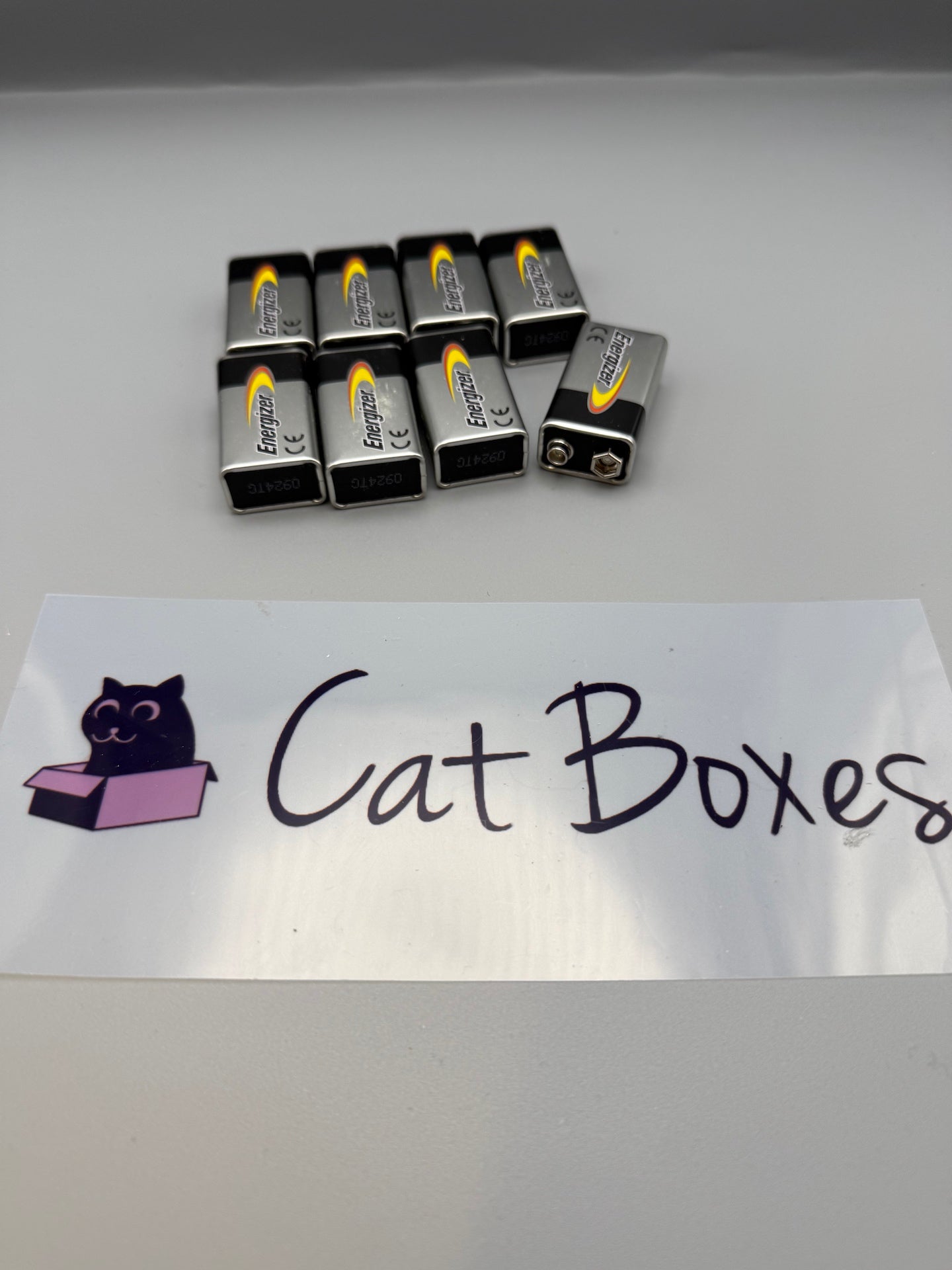 Energizer 9V Batteries 8 Pack 6LR61 Alkaline Power Smoke Alarm Tatty Box