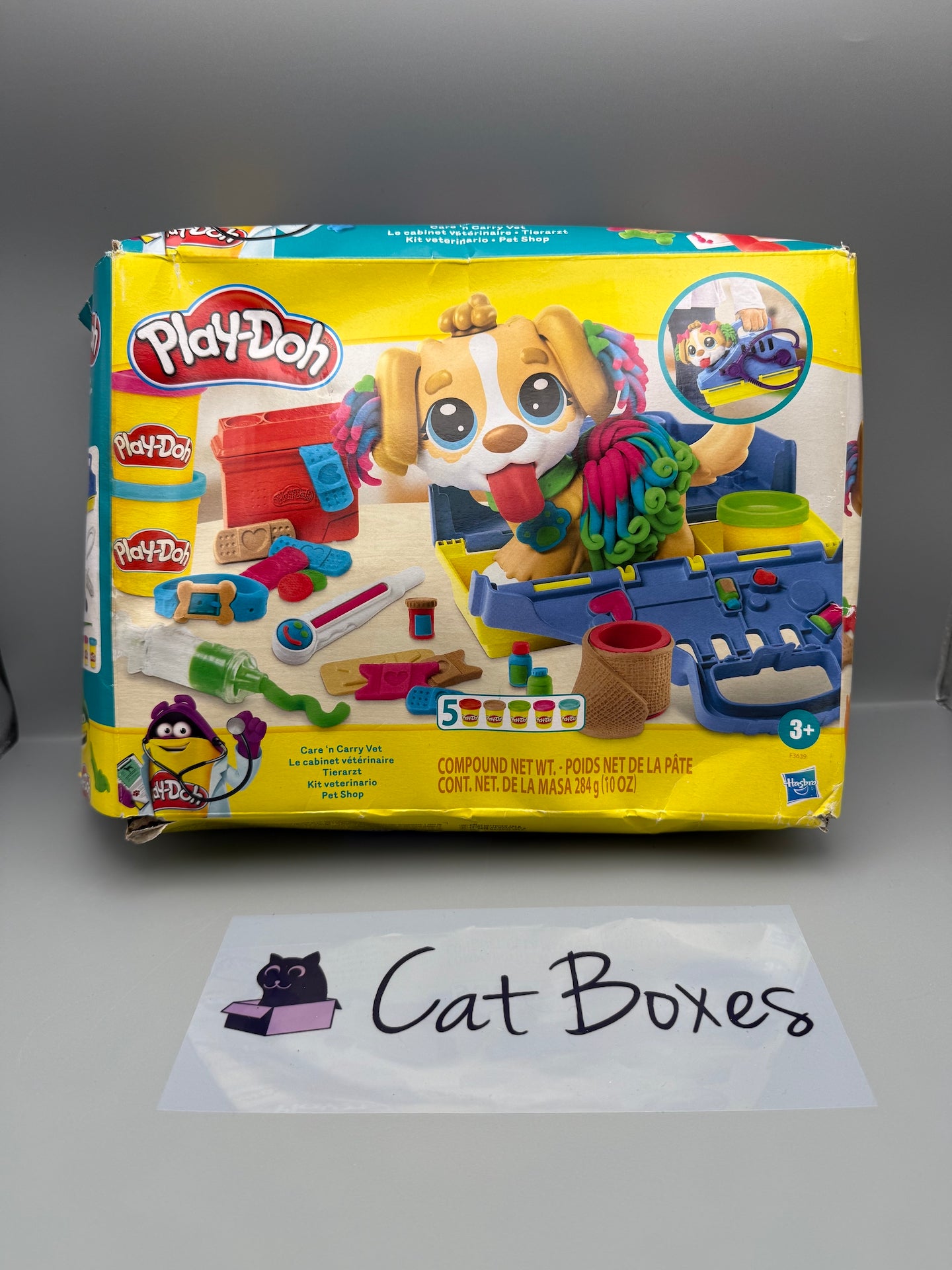 Play-Doh Care n Carry Vet Playset with Toy Dog **Very Tatty Box**