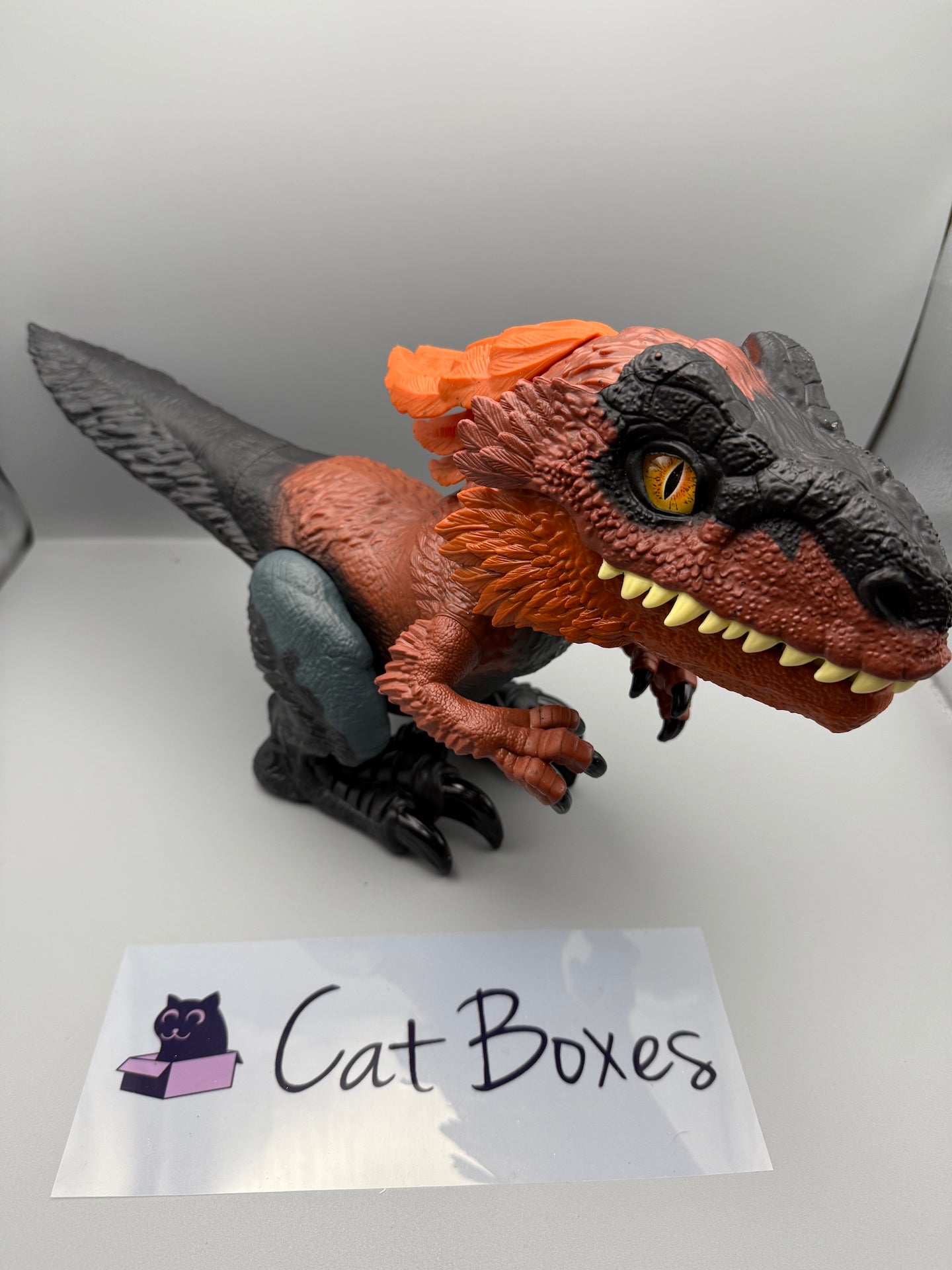 Jurassic World - A New Age - Uncaged Rowdy Roars Pyroraptor dinosaur