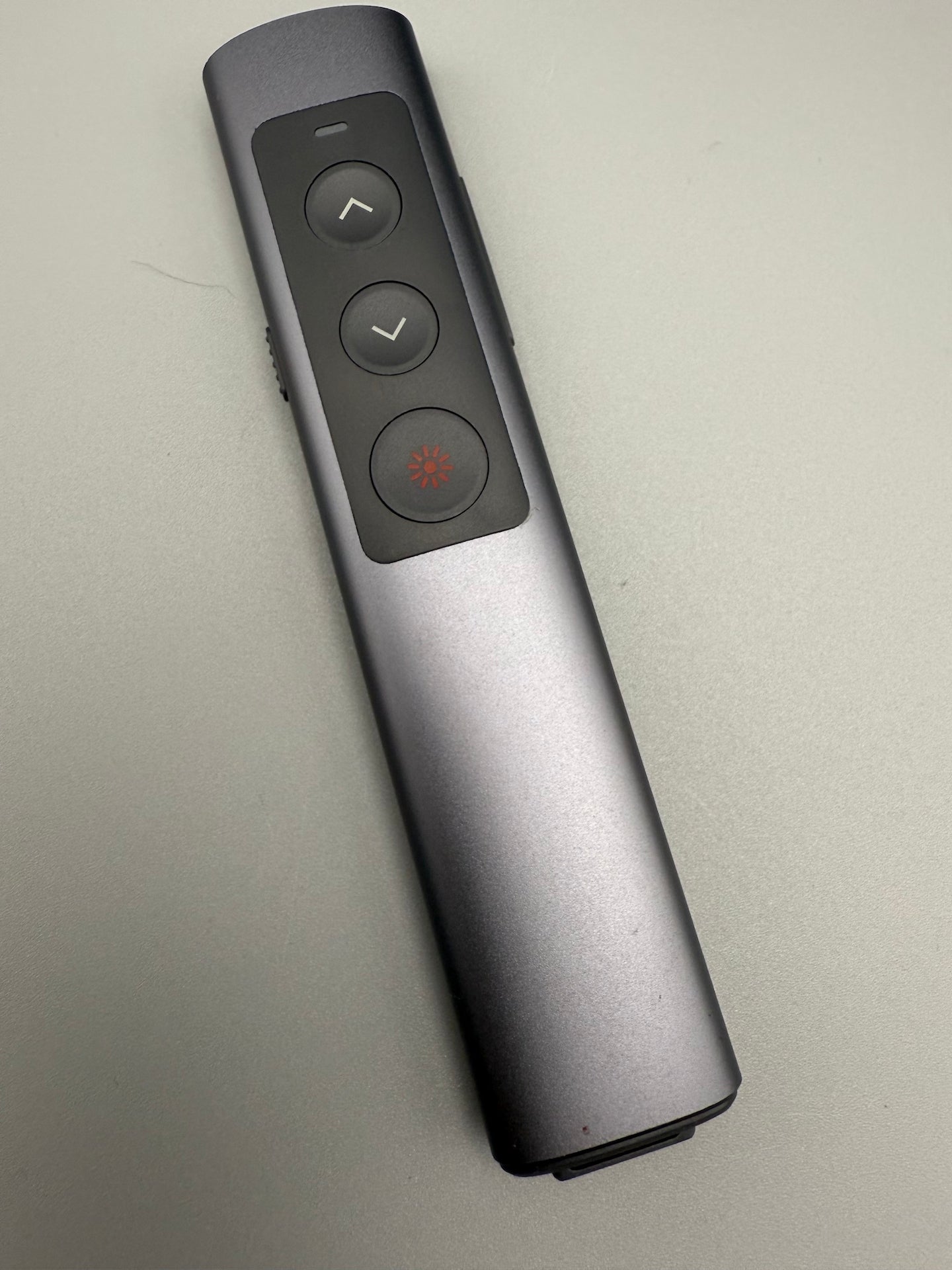 Rechargeable Presentation Clicker with RED Pointer, 2 in 1 USB-A/C Wireless Remote