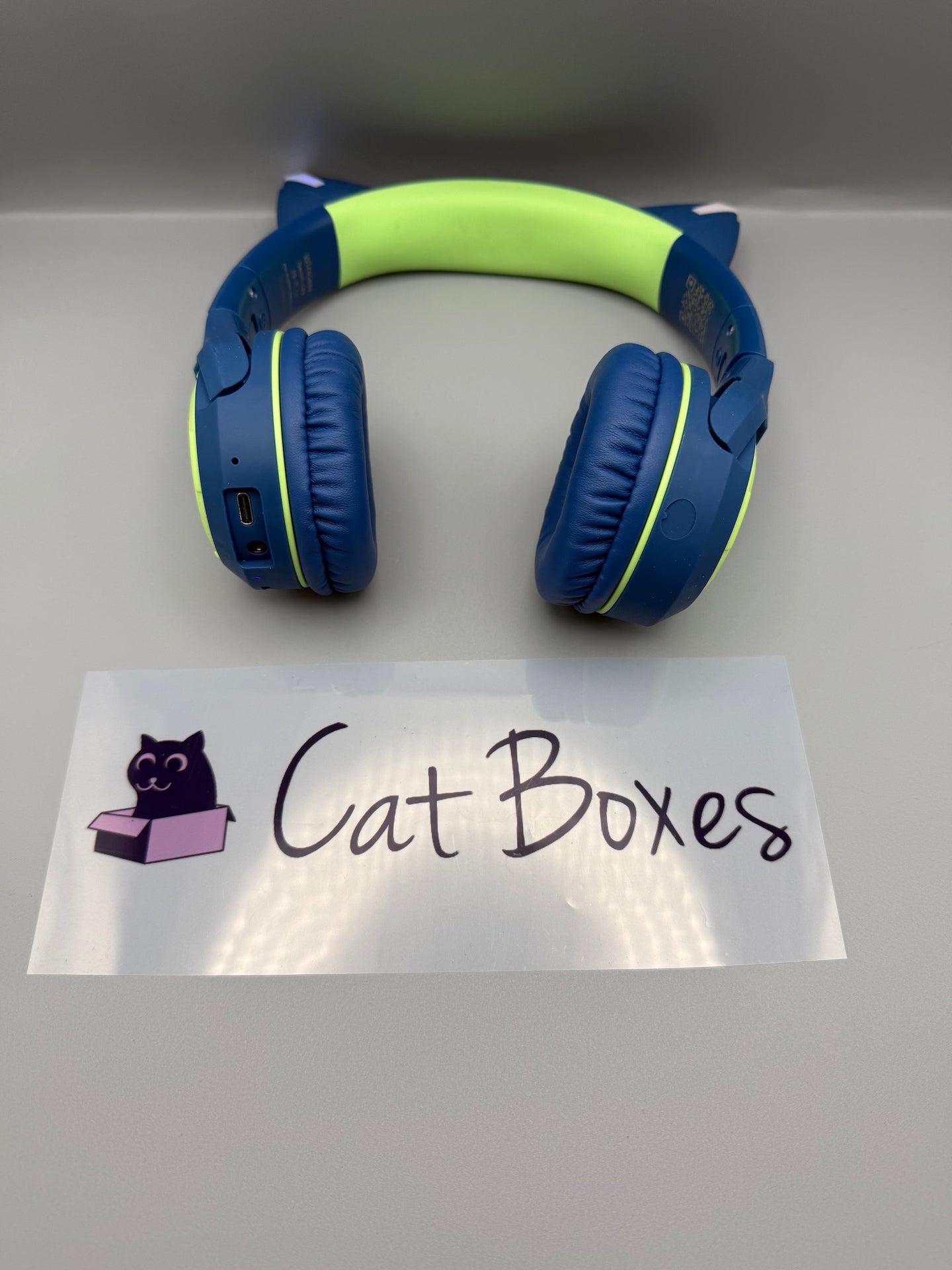 Riwbox Kids Bluetooth Headphones, CF9 Cat Ear Headphones with LED Light (Blue)