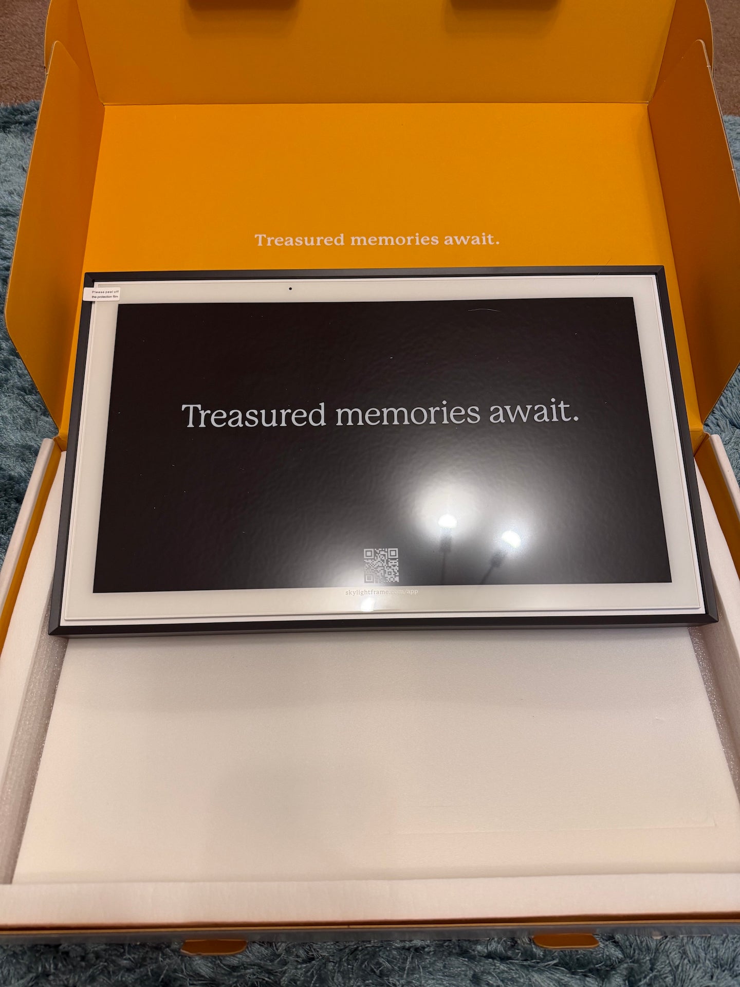 Skylight Digital Photo Frame - 15 Inch Black