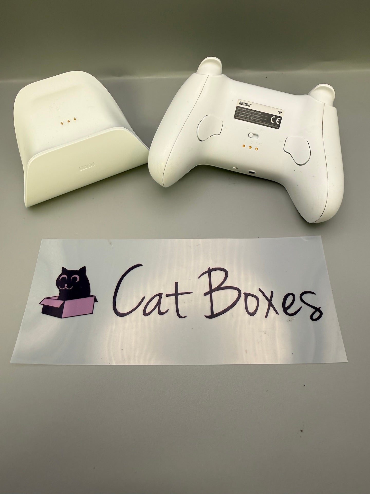 8BitDo Ultimate 3-Mode Xbox Controller White Charging Dock Hall Effect