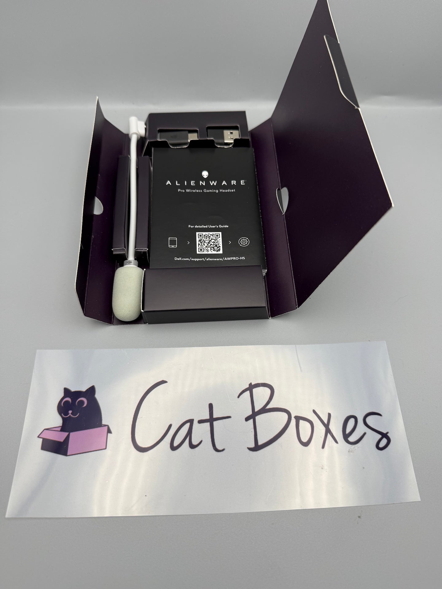 Alienware Pro Wireless Gaming Headset Lunar Light