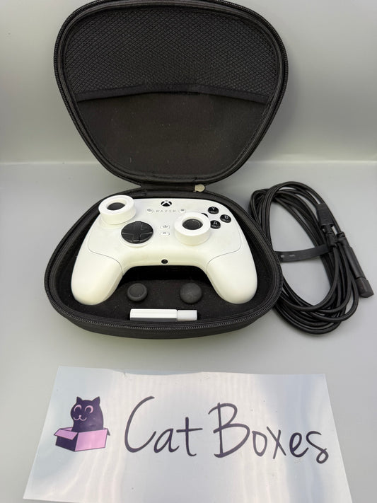 Razer Wolverine V3 Pro Wireless Xbox PC Controller White Boxed with Case