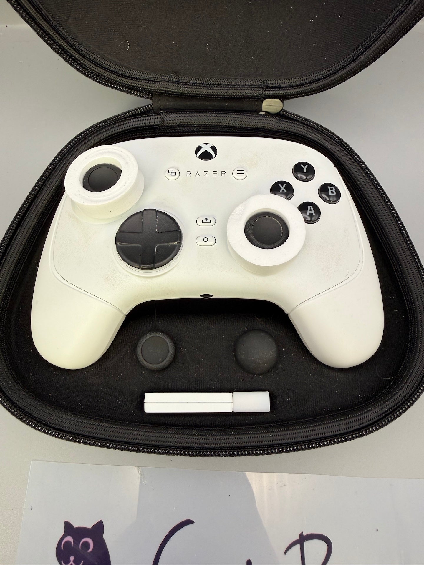 Razer Wolverine V3 Pro Wireless Xbox PC Controller White Boxed with Case