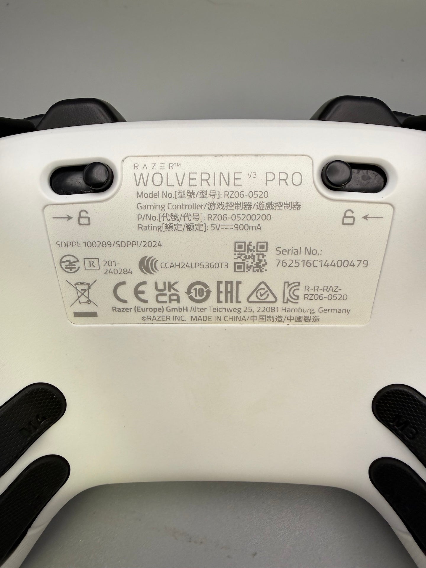 Razer Wolverine V3 Pro Wireless Xbox PC Controller White Boxed with Case