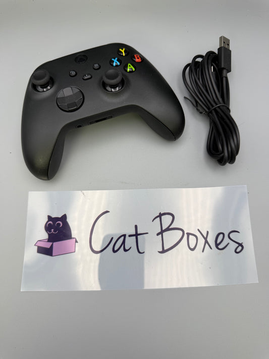 Microsoft Official Xbox Series X & S Wireless Controller - Carbon Black + USB Cable