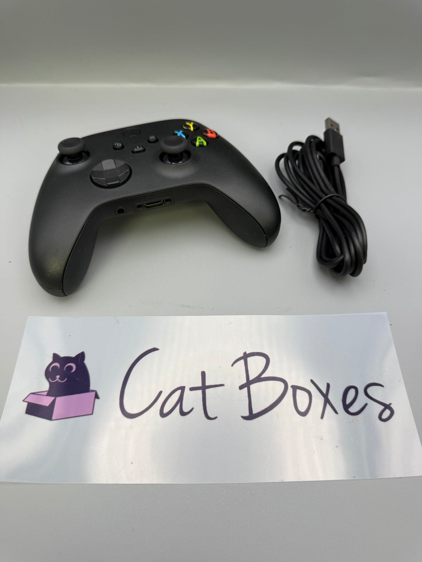 Microsoft Official Xbox Series X & S Wireless Controller - Carbon Black + USB Cable
