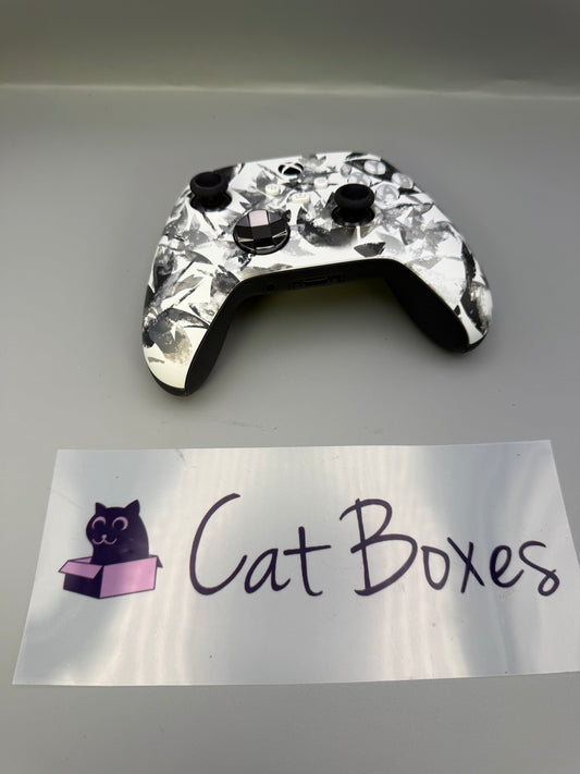 Microsoft Xbox Series X & S Wireless Controller, Special Edition, Storm Breaker