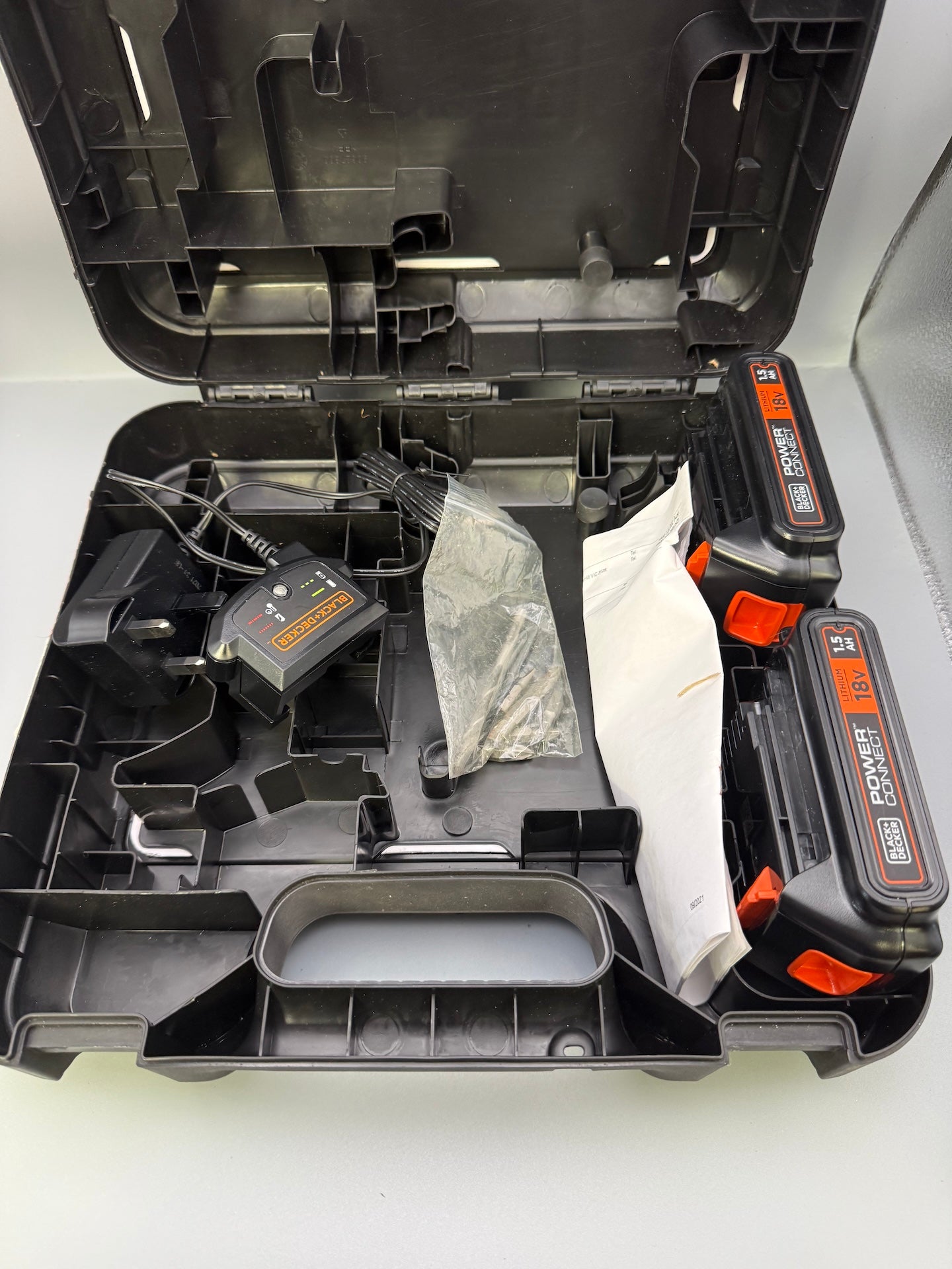 Black+Decker 18V 1.5Ah Batteries x2, Charger, Case & Drill Bits