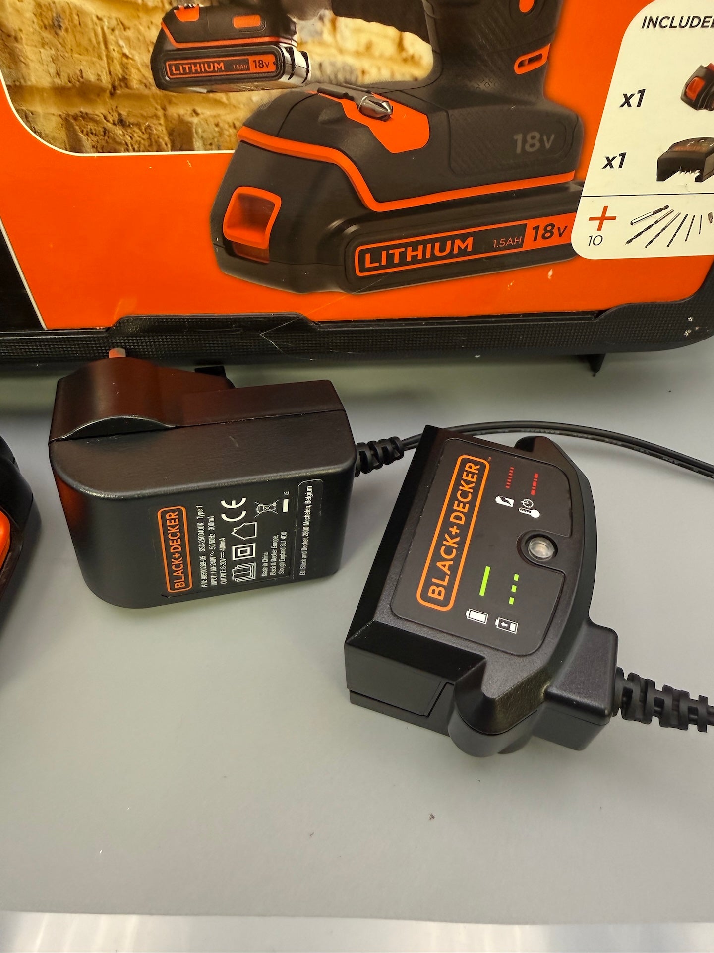 Black+Decker 18V PowerConnect - 1.5Ah Battery, Charger & Carry Case