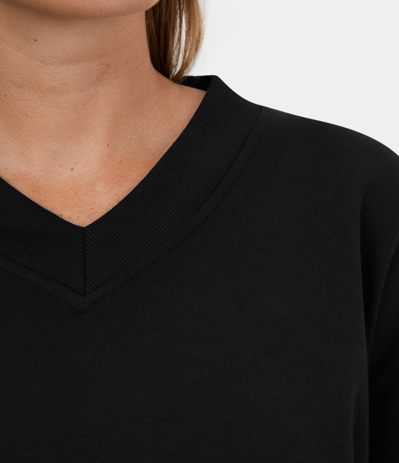 Halara - V Neck Dropped Shoulder Cropped Casual Pullover Sweatshirt - Black - Large