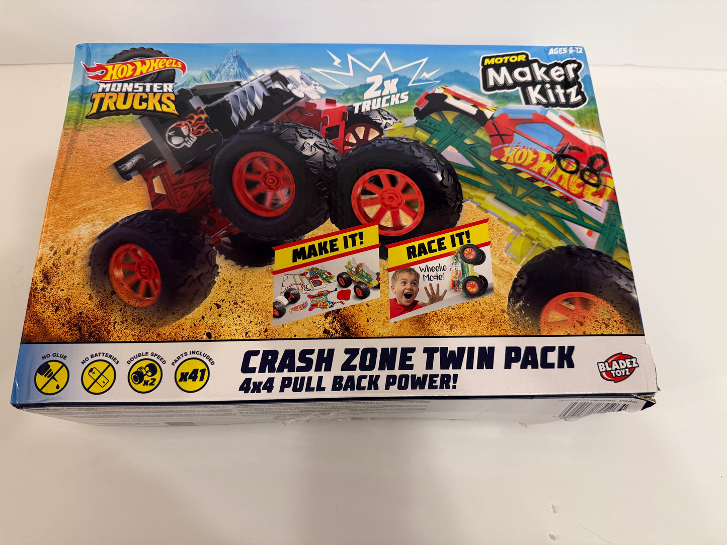 Hot Wheels Maker Kitz - Monster Truck Crash Zone TWIN PACK **Tatty Box**