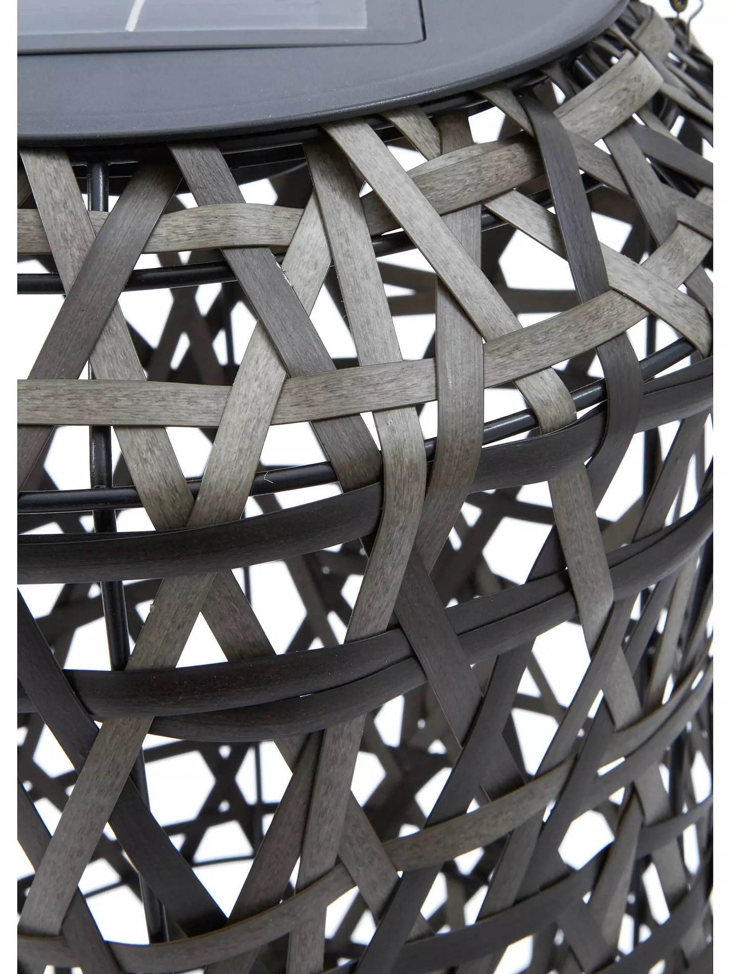 Criss Cross Aruba Weave Solar Rattan Lamp