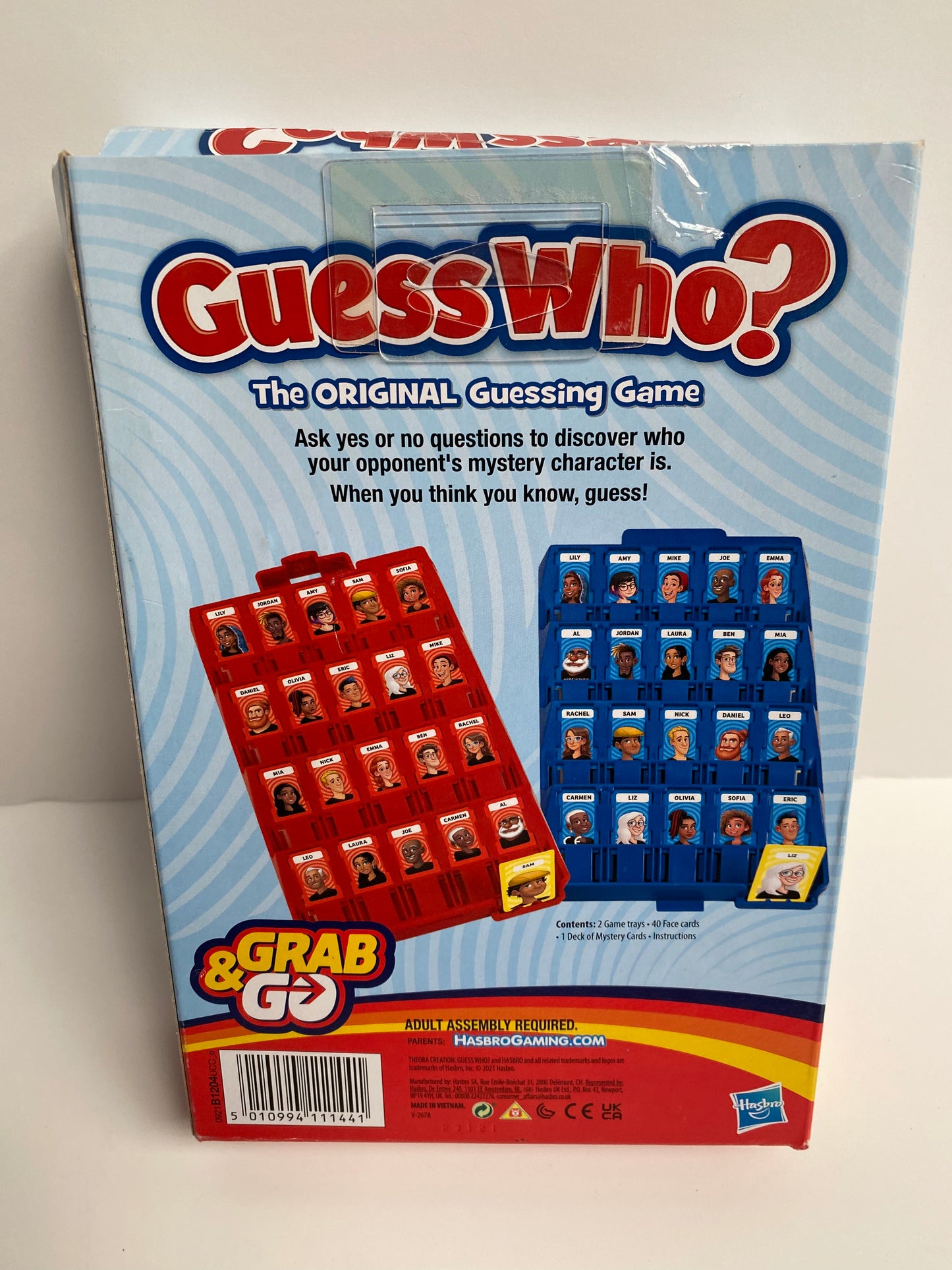 Hasbro Guess Who? Grab and Go Game