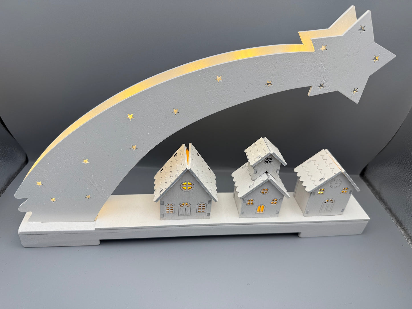 Wooden Shooting Star Light Up Christmas Scene 45cm